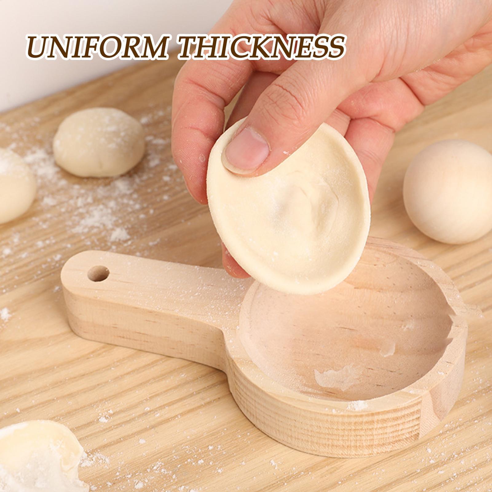 أداة ضغط عجين الزلابية مقاس 3  - مراجعة Kitchen Gadgets Dumpling Maker وسعره